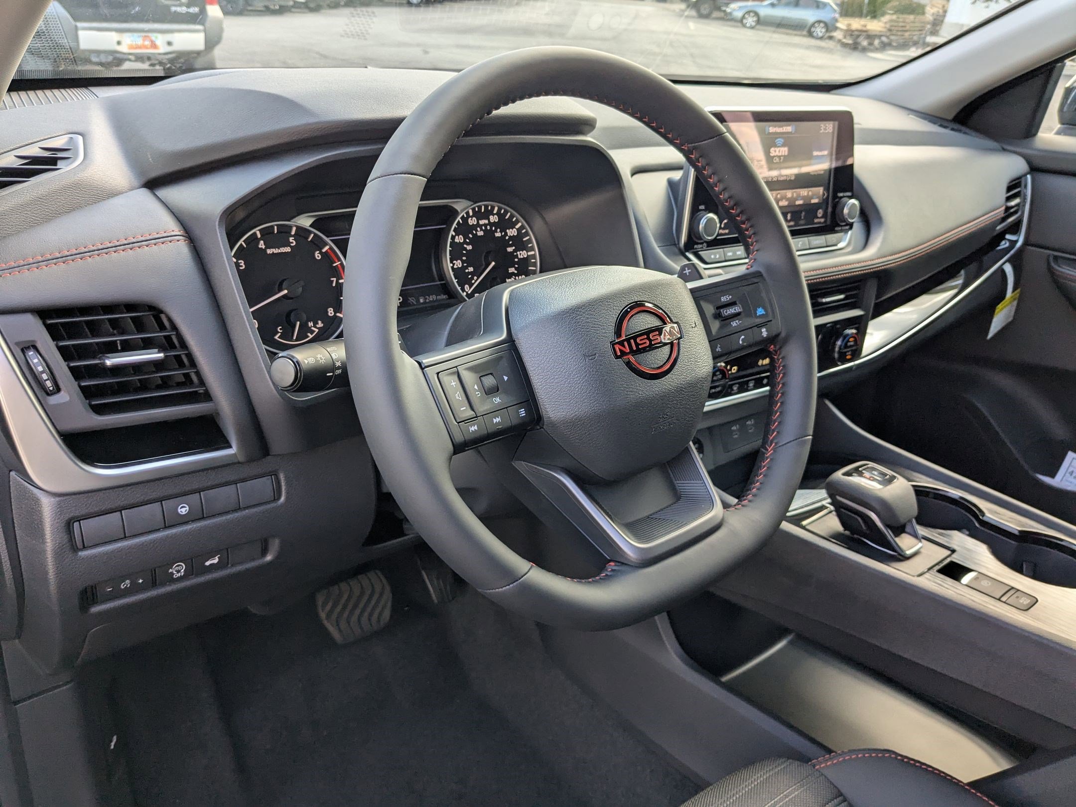 2026 Nissan Rogue SV photo 8