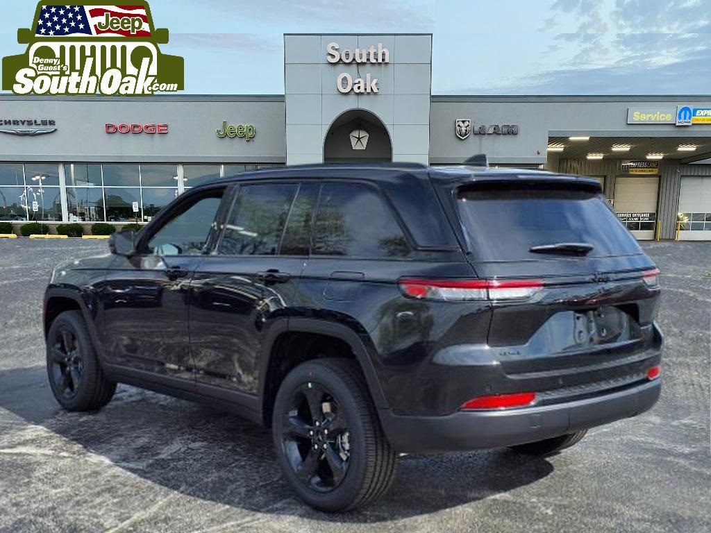 2025 Jeep Grand Cherokee Altitude X photo 4