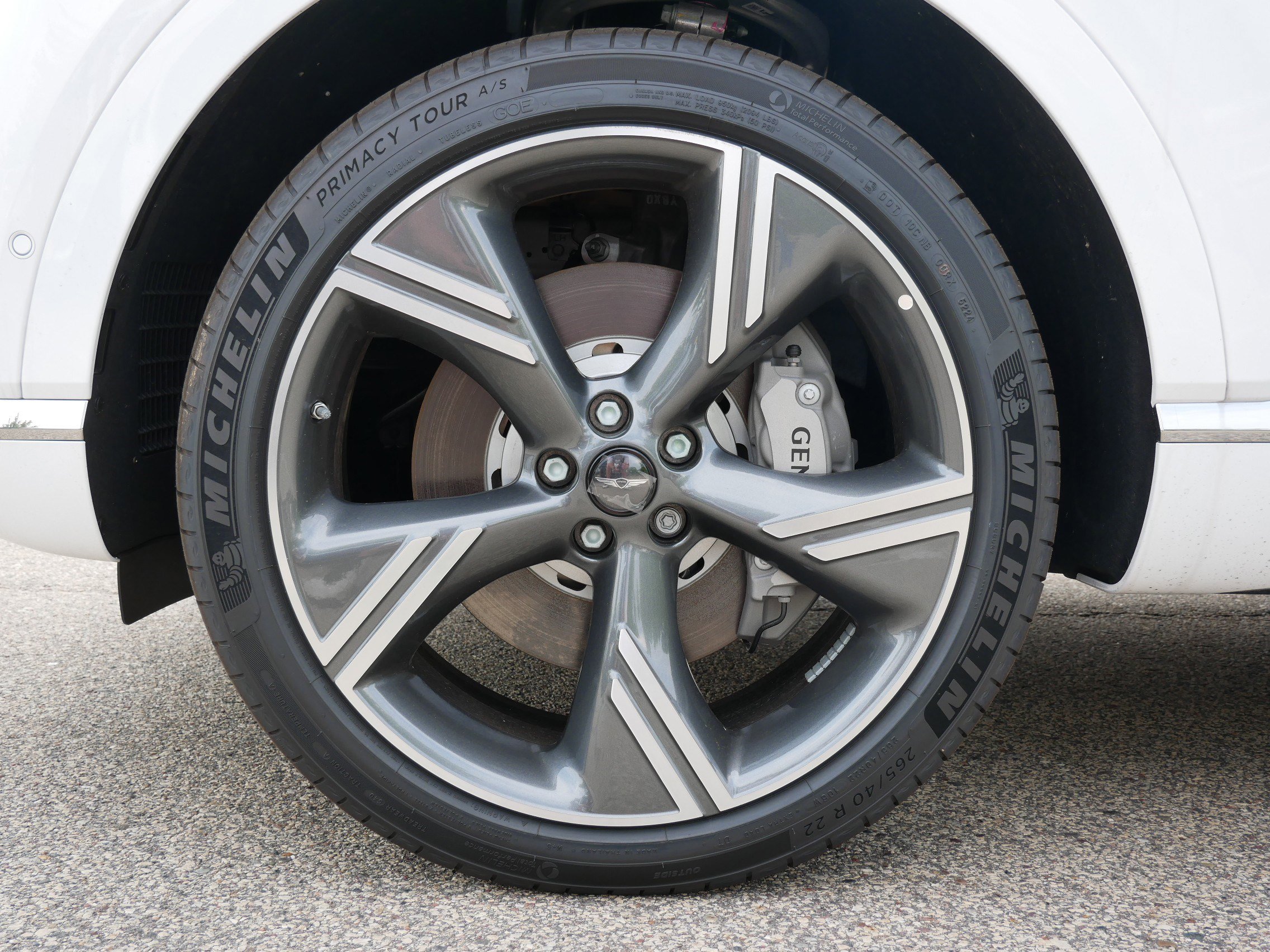 2025 Genesis GV80 3.5T Prestige AWD photo 3