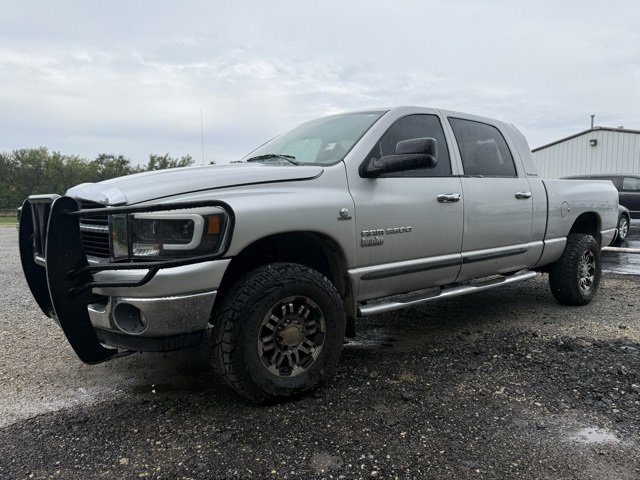 2006 Dodge Ram 3500 SLT photo 2