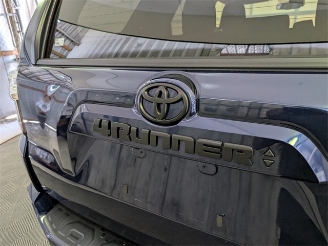 2022 Toyota 4Runner SR5 photo 13