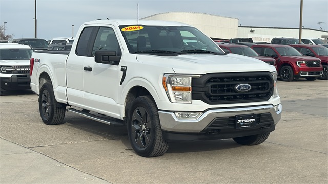 2021 Ford F-150 XL's photo