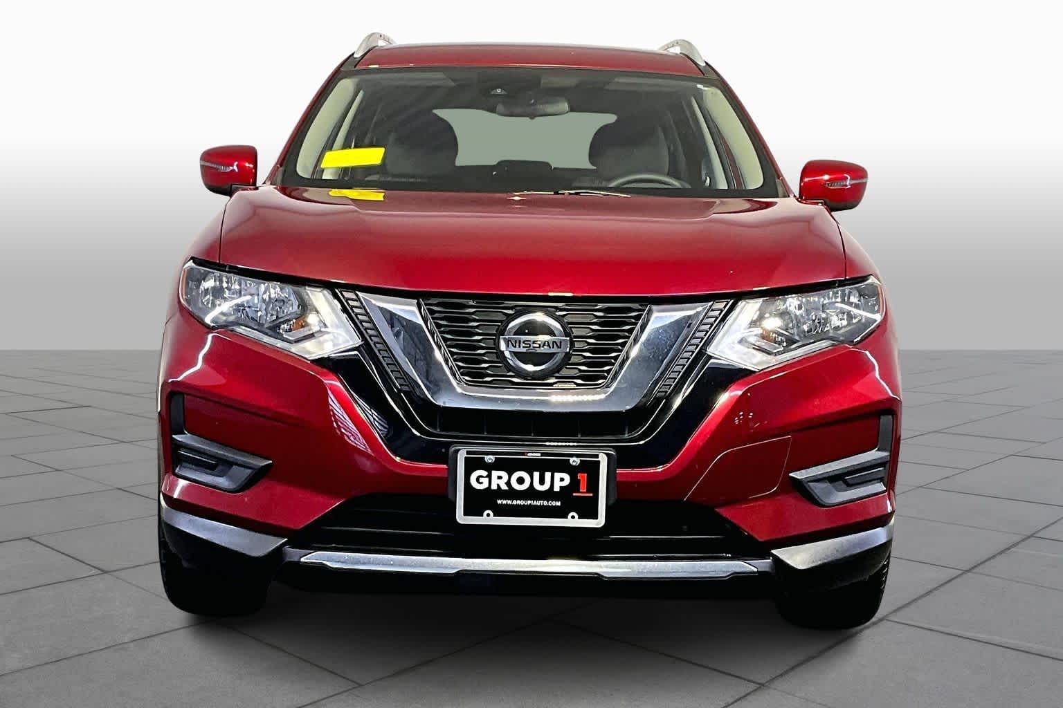 2020 Nissan Rogue SV photo 3