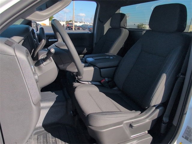 2026 Chevrolet Silverado 1500 photo 4