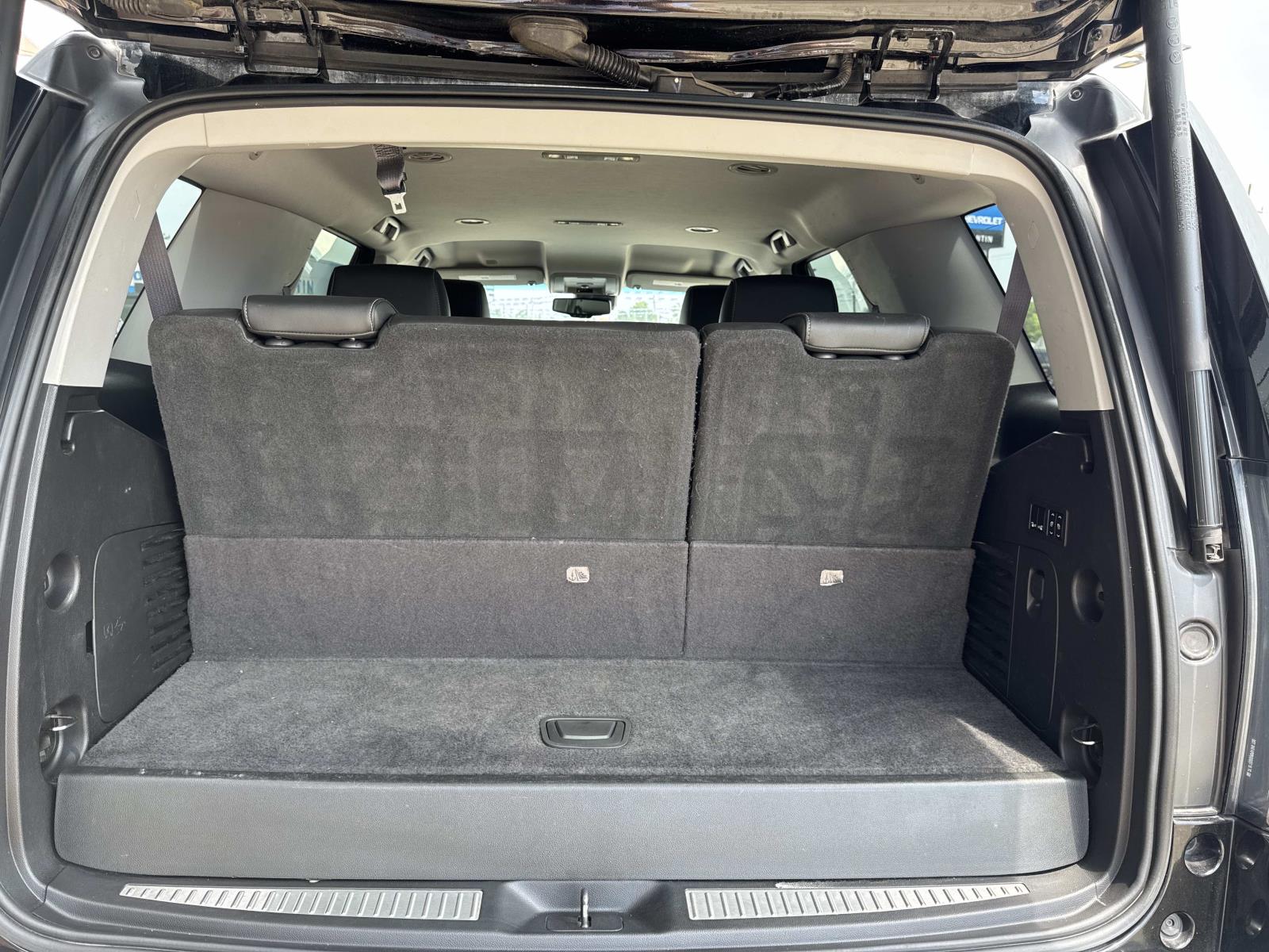 2017 Gmc Yukon SLT photo 8