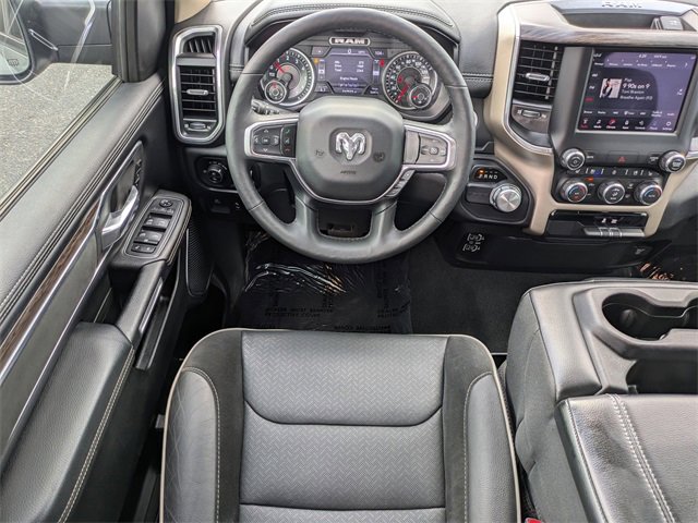2019 Ram 1500 Laramie photo 17