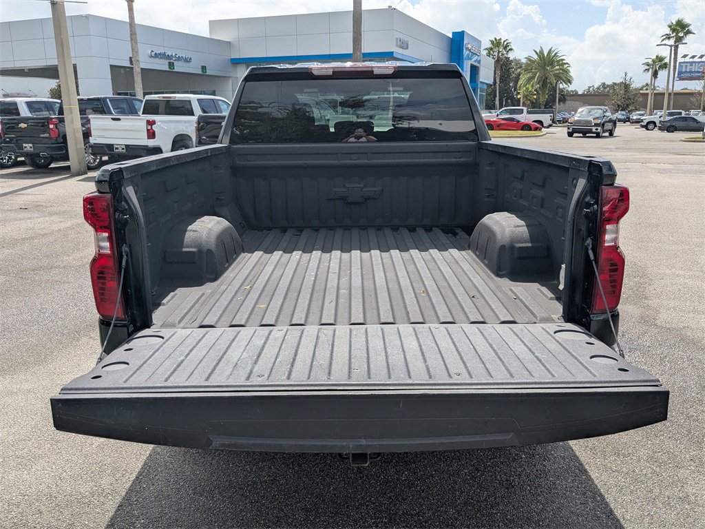 2024 Chevrolet Silverado 1500 LT photo 5