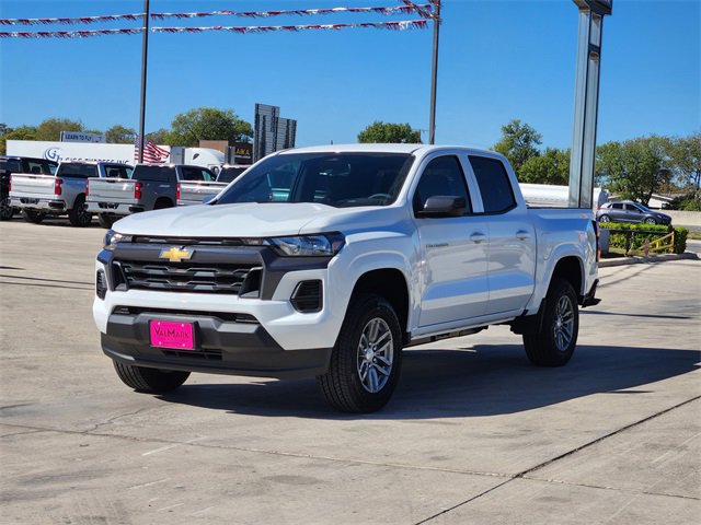 2026 Chevrolet Colorado LT photo 2