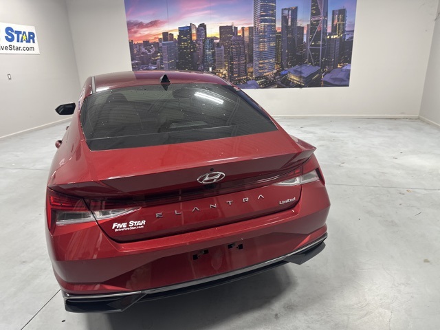 2023 Hyundai Elantra Limited photo 6