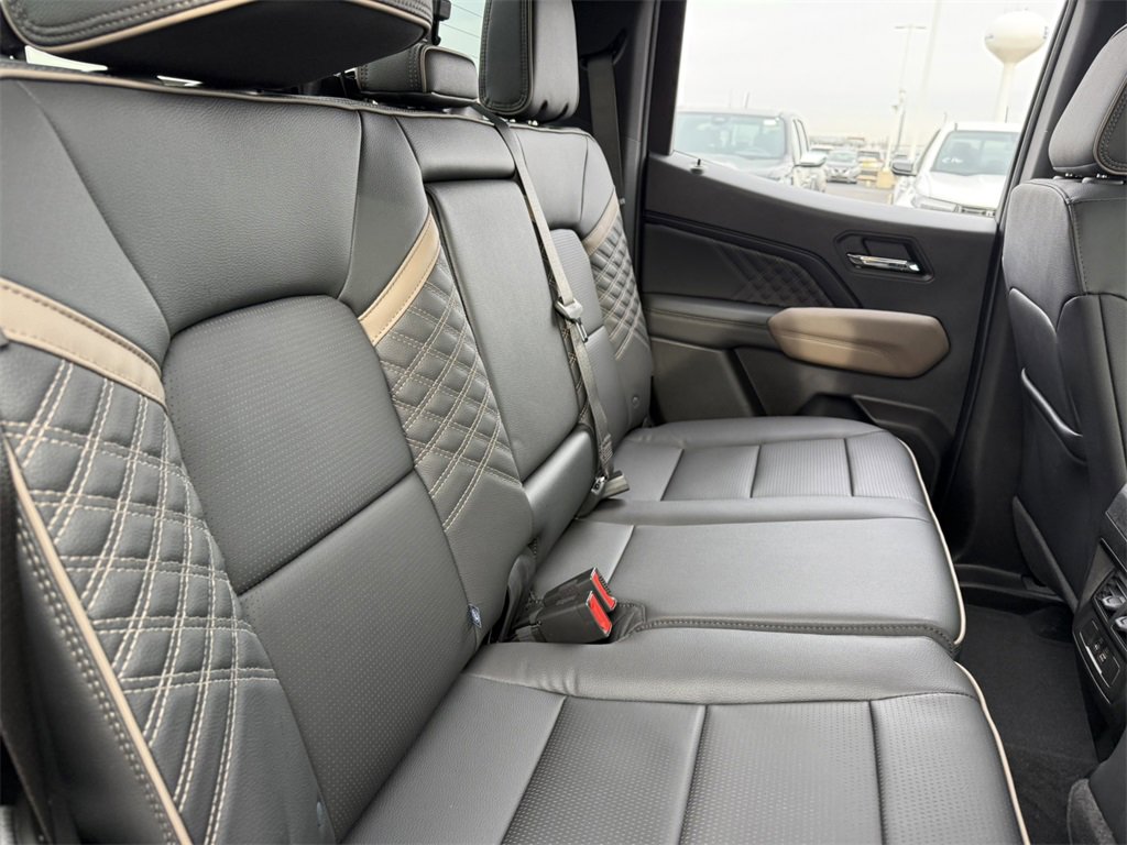 2026 GMC CANYON - Image 35