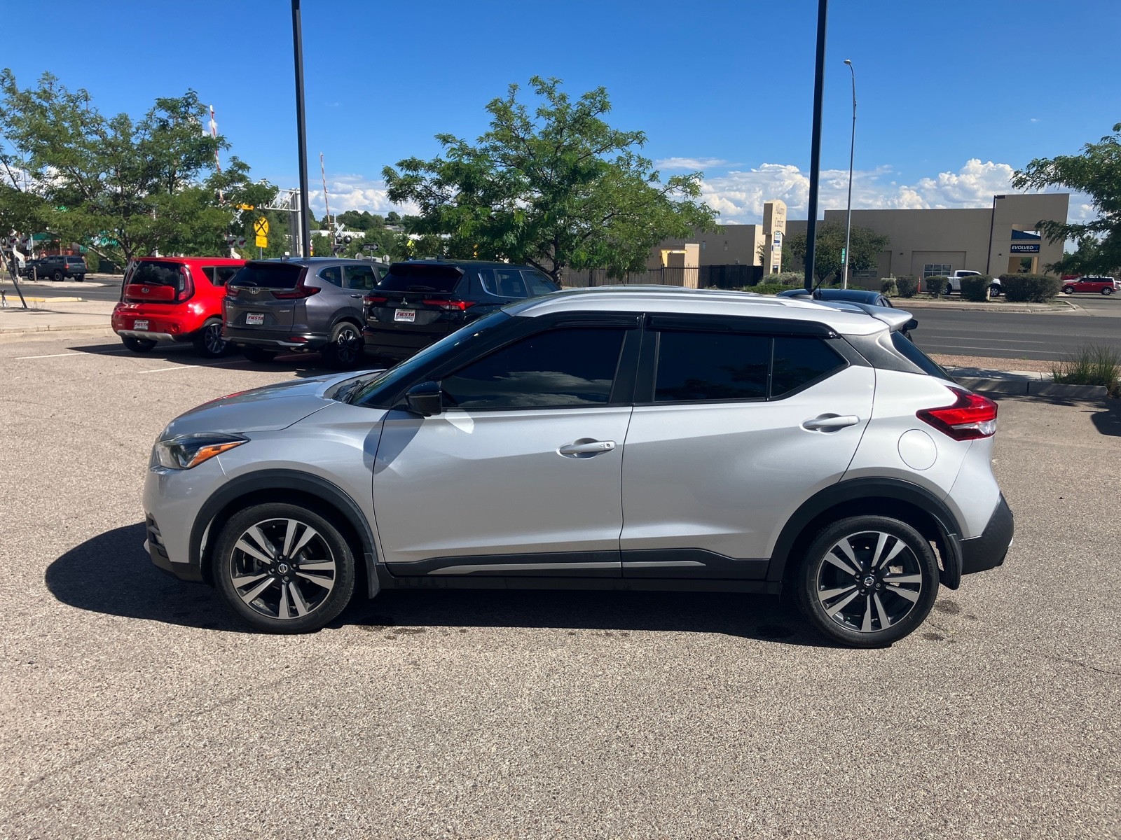 Used 2020 SILVER Nissan SR image 4