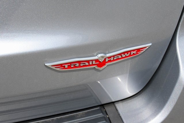 Used 2021 Silver Jeep Trailhawk image 7
