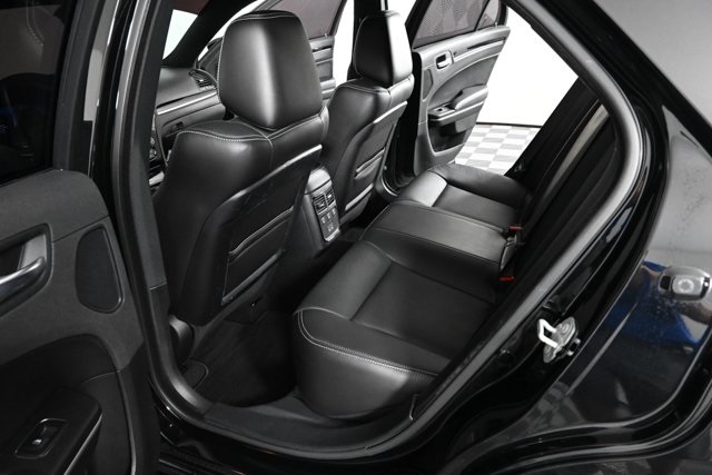 2022 Chrysler 300 S photo 16
