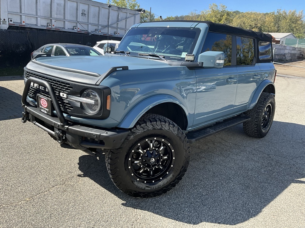 2021 Ford Bronco 4-Door Outer Banks's photo