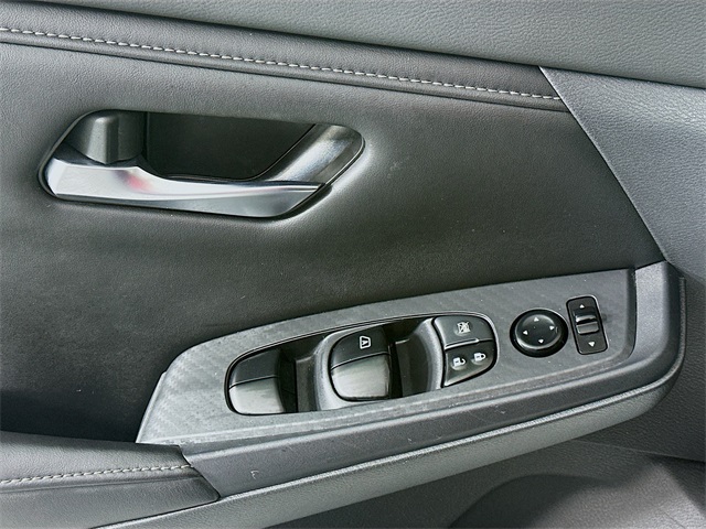 2022 Nissan Sentra SV photo 17