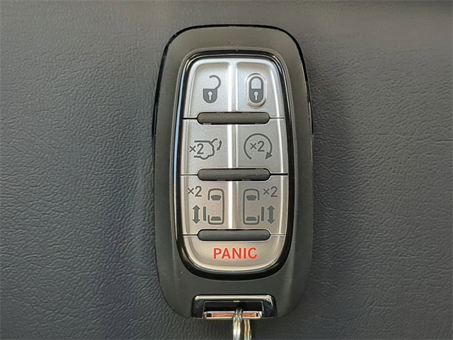 2026 Chrysler Voyager LX photo 32