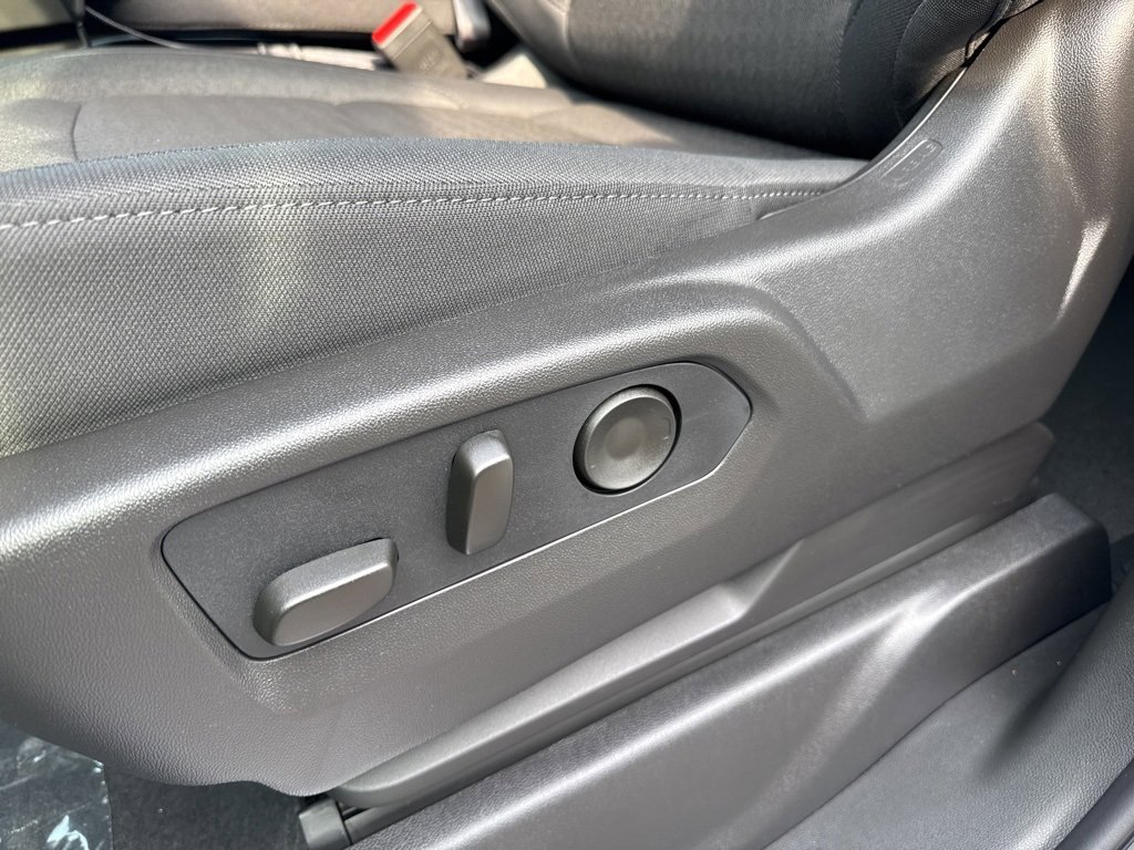 2026 Chevrolet Silverado 1500 LT photo 14