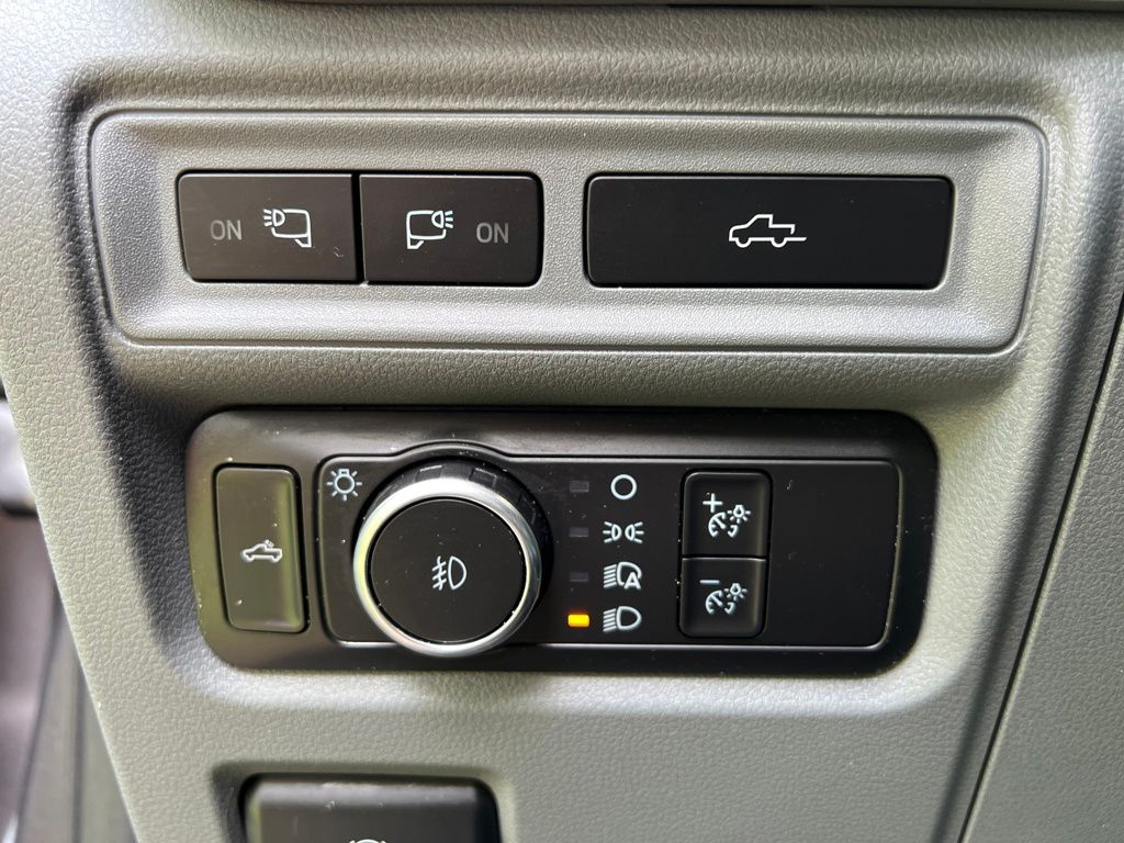 2021 Ford F-150 XLT photo 13
