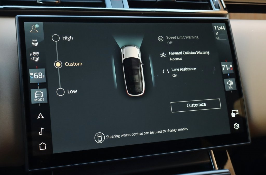 2025 Land Rover Range Rover Velar photo 18