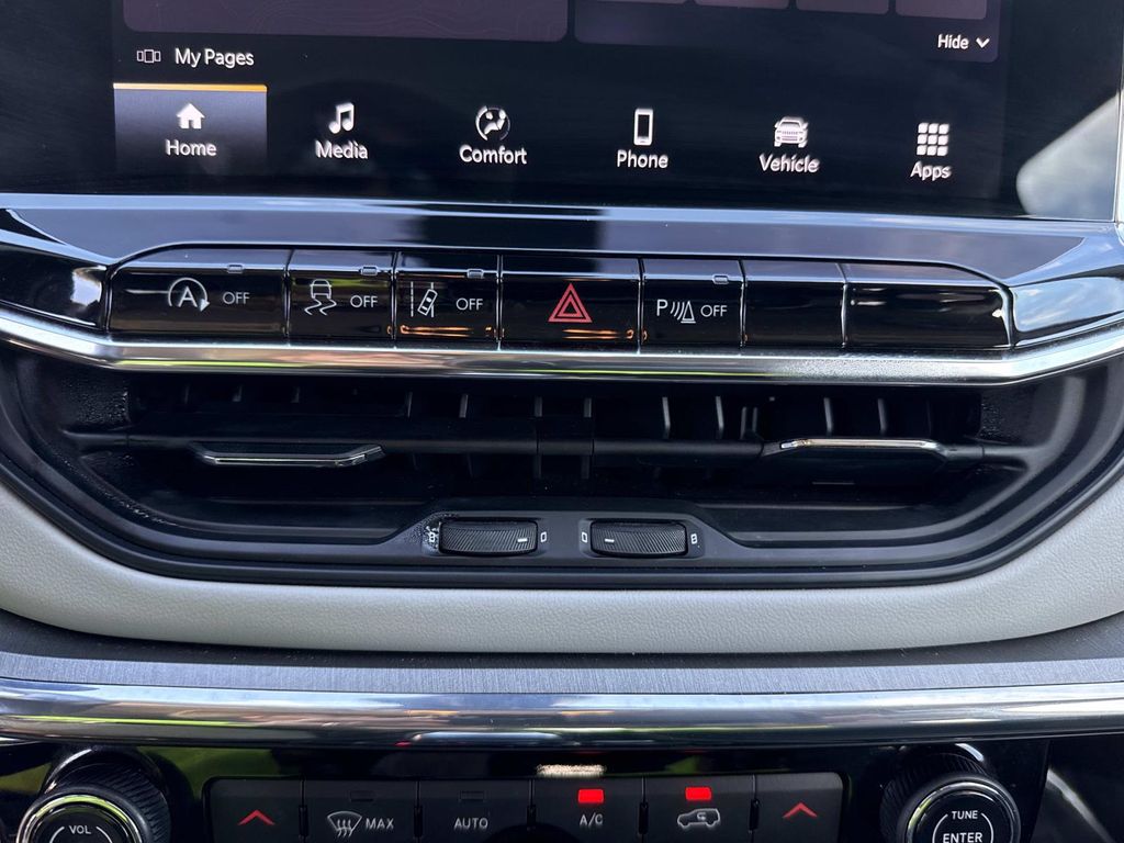 2022 Jeep Compass Limited photo 24