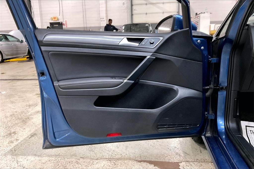 2021 VOLKSWAGEN GOLF - Image 21