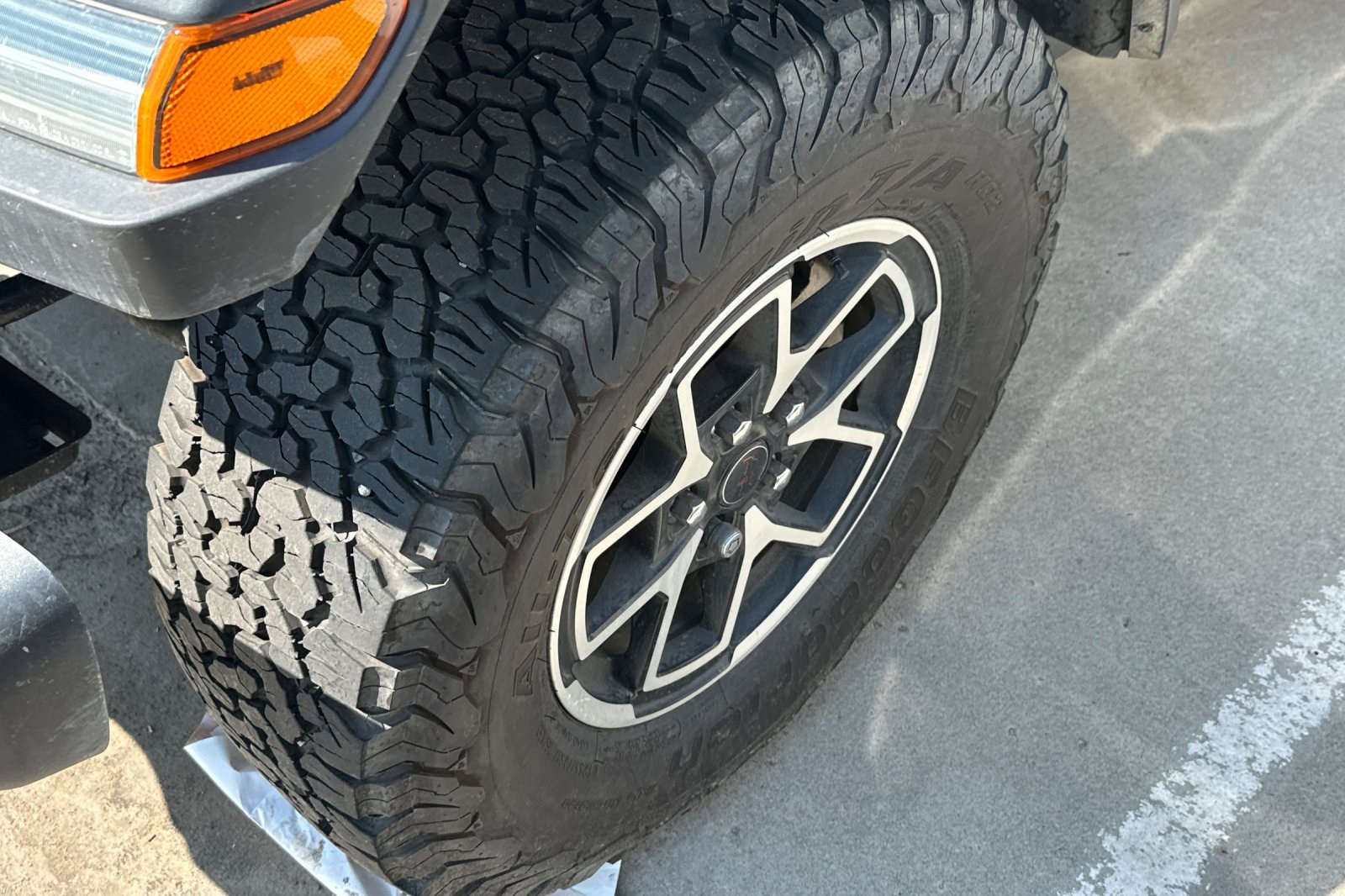 2024 Jeep Wrangler Rubicon photo 8