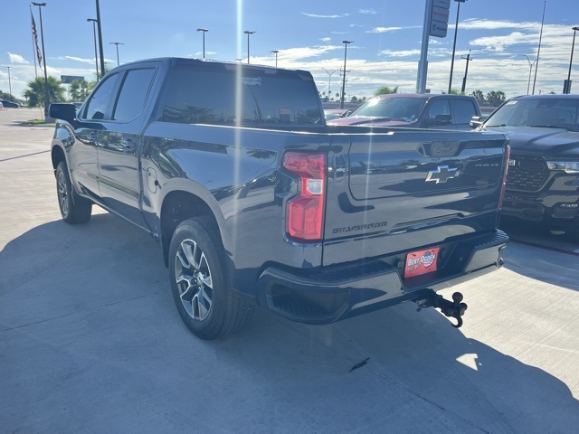 2023 Chevrolet Silverado 1500 RST photo 3