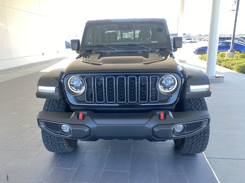 2024 Jeep Gladiator Rubicon photo 2