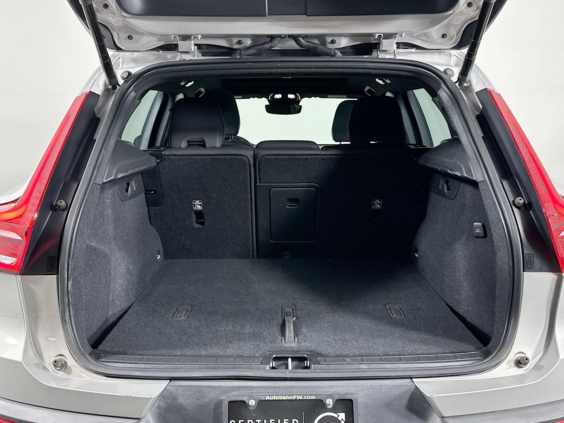 2023 Volvo XC40 Recharge Ultimate photo 28