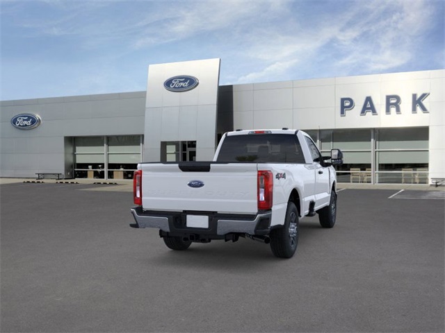 2025 Ford F-350 photo 8