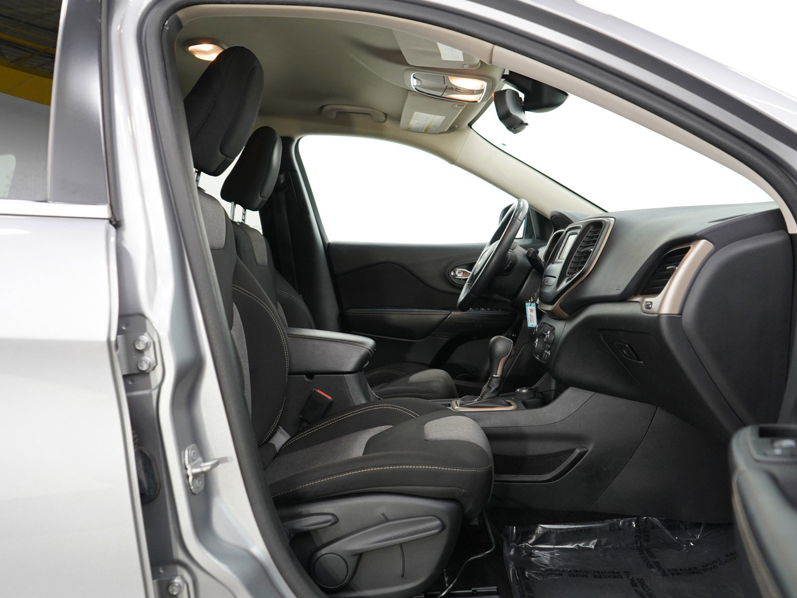 2014 Jeep Cherokee Latitude photo 9