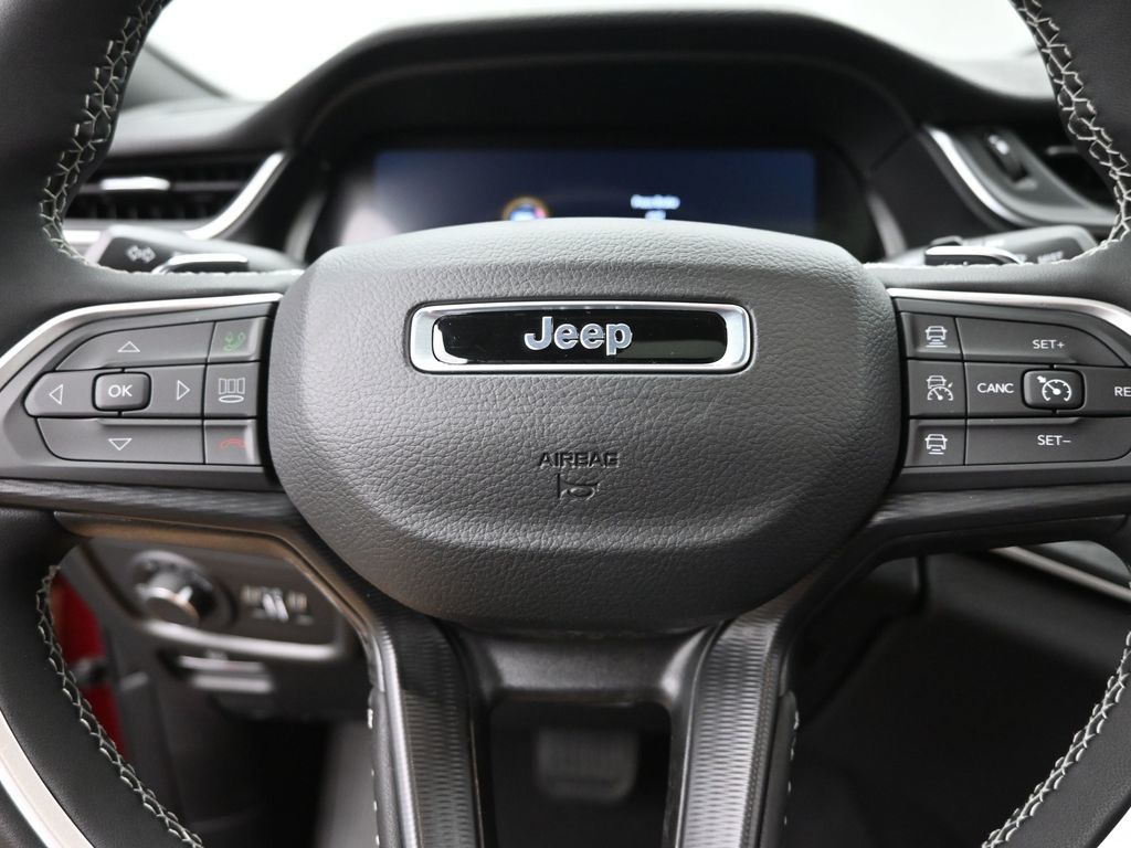 2025 Jeep Grand Cherokee Altitude X photo 15