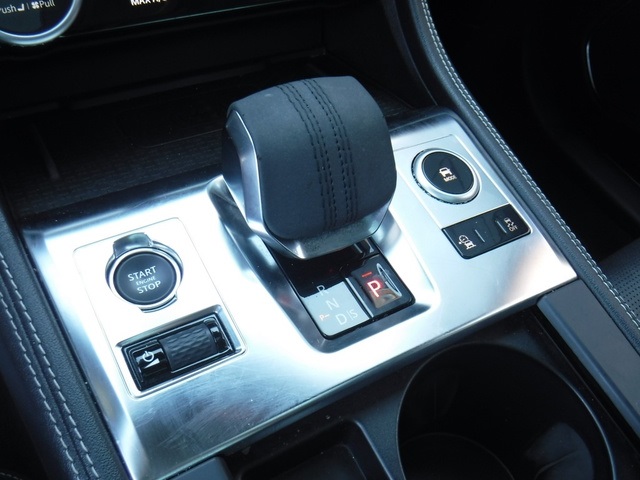 2025 Jaguar F-PACE P250 R-Dynamic S photo 20