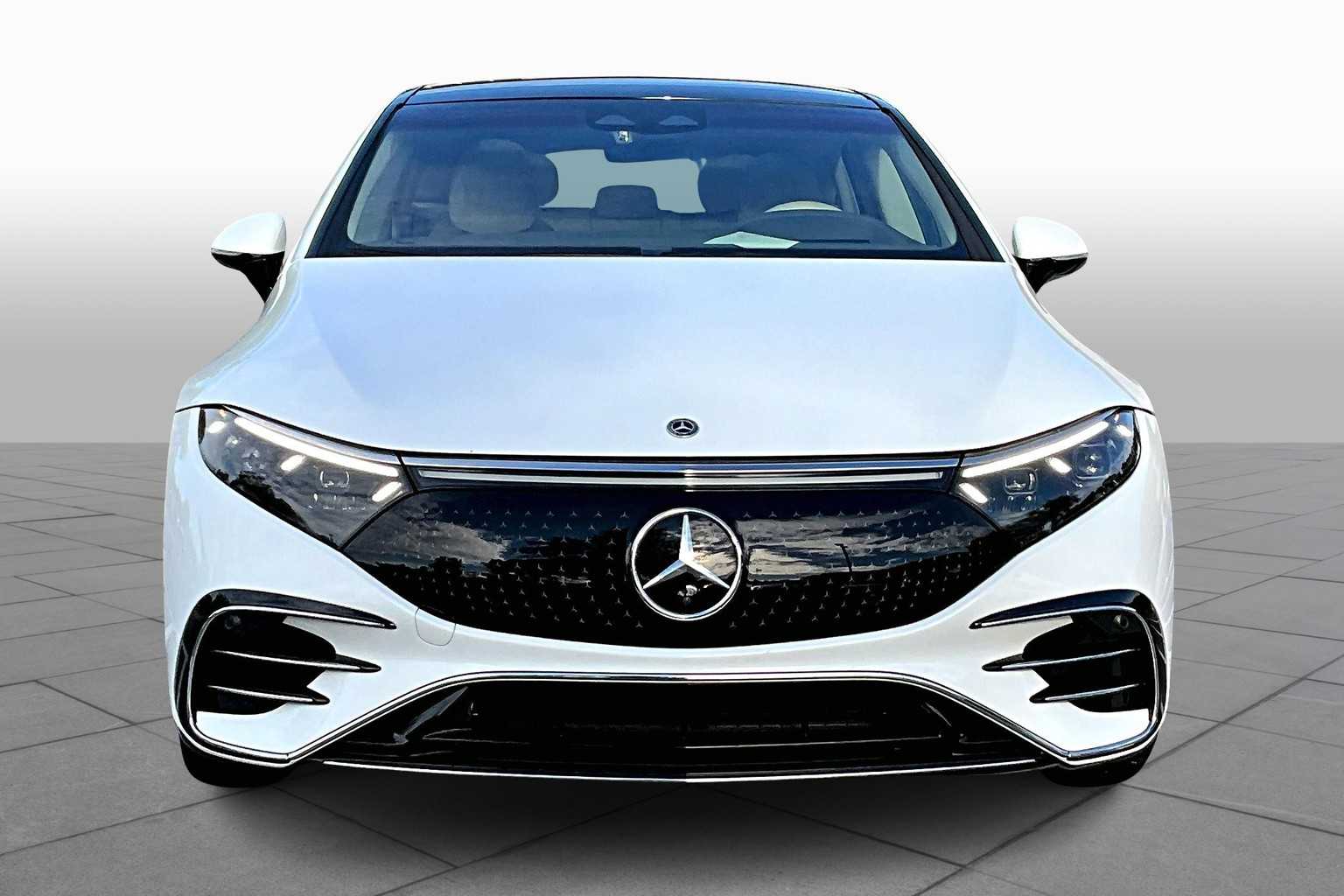 2022 Mercedes Benz EQS Sedan 580 4MATIC photo 3