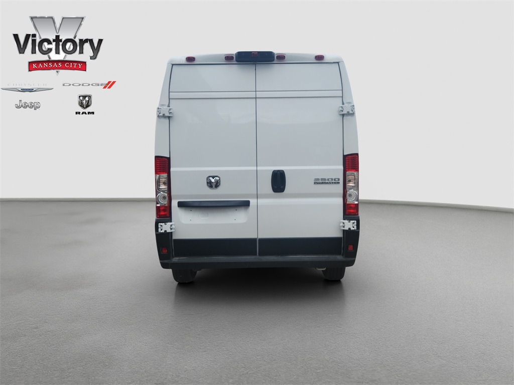 2025 Ram ProMaster 2500 photo 3