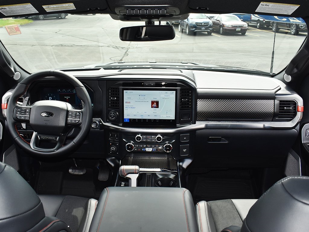 2025 Ford F-150 Raptor photo 4