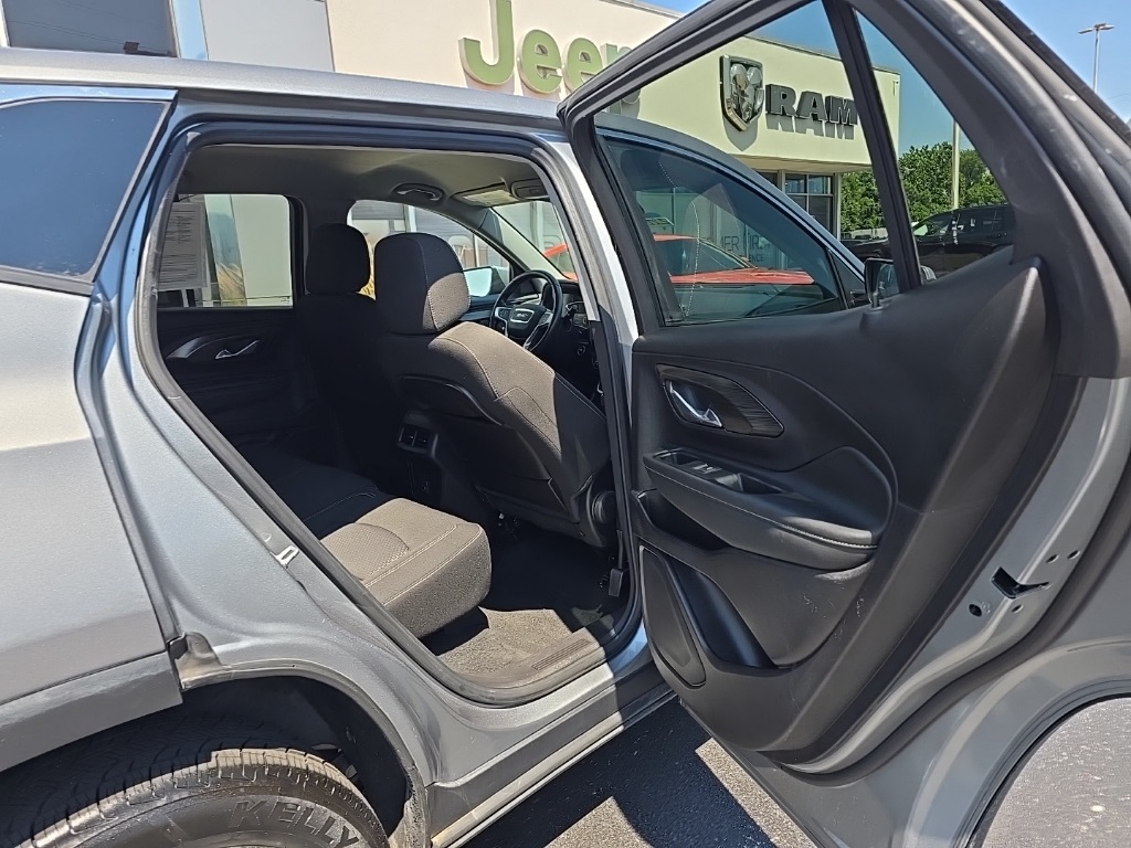 2024 Gmc Terrain SLE photo 17