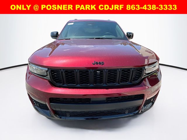 2025 Jeep Grand Cherokee Limited photo 2