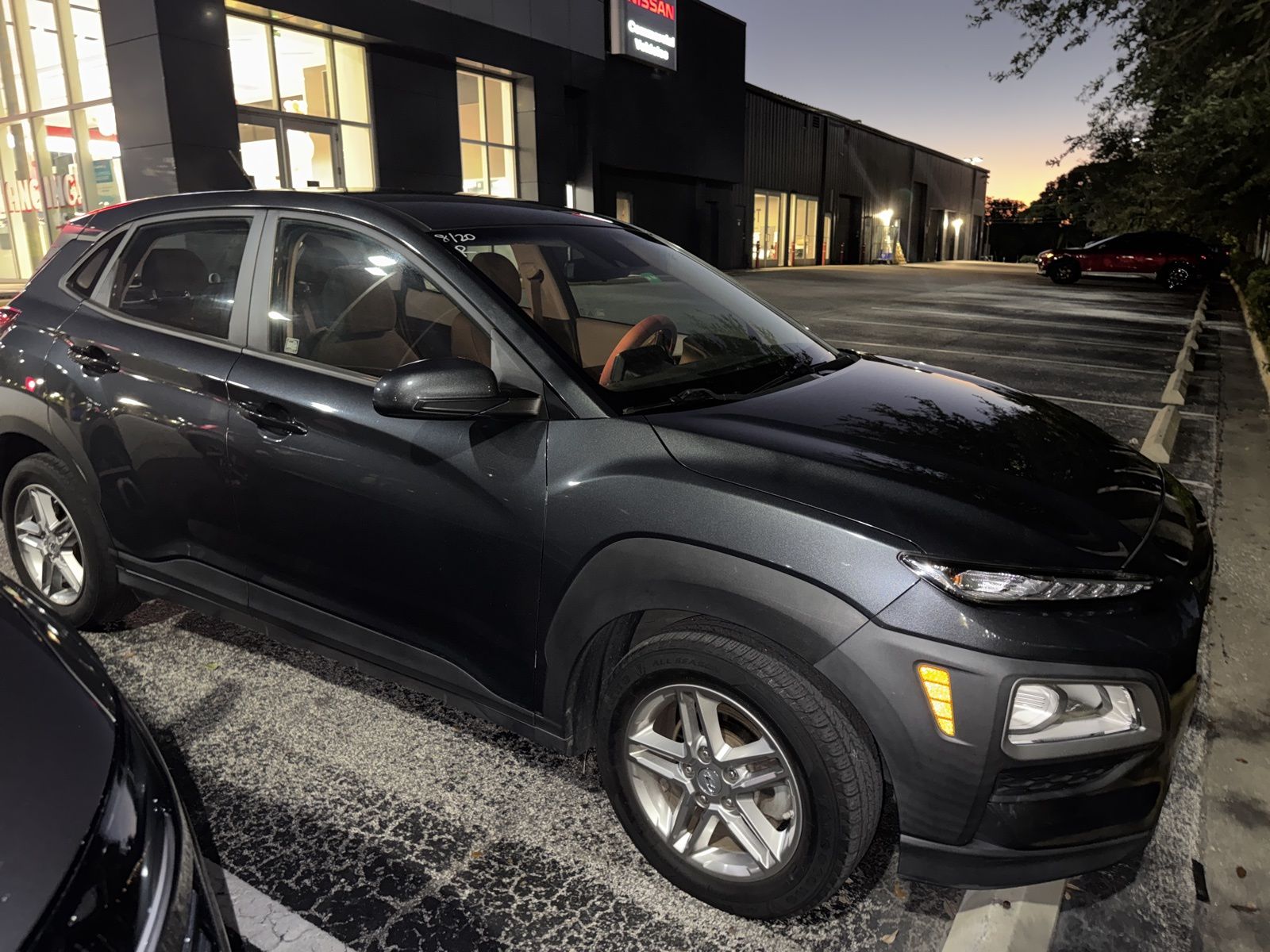 2021 Hyundai Kona SE photo 2