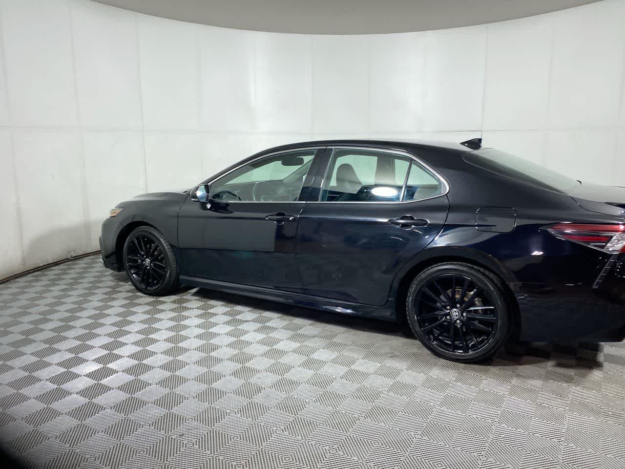 2023 Toyota Camry XSE photo 3