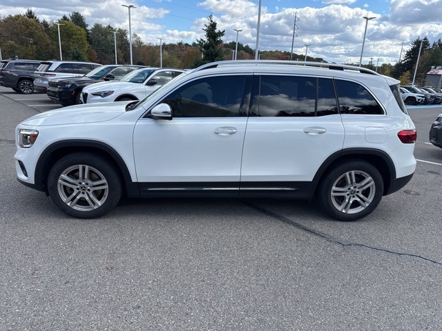 2022 Mercedes Benz GLB 250 4MATIC photo 2