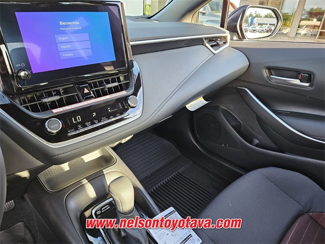 2025 Toyota Corolla SE photo 10