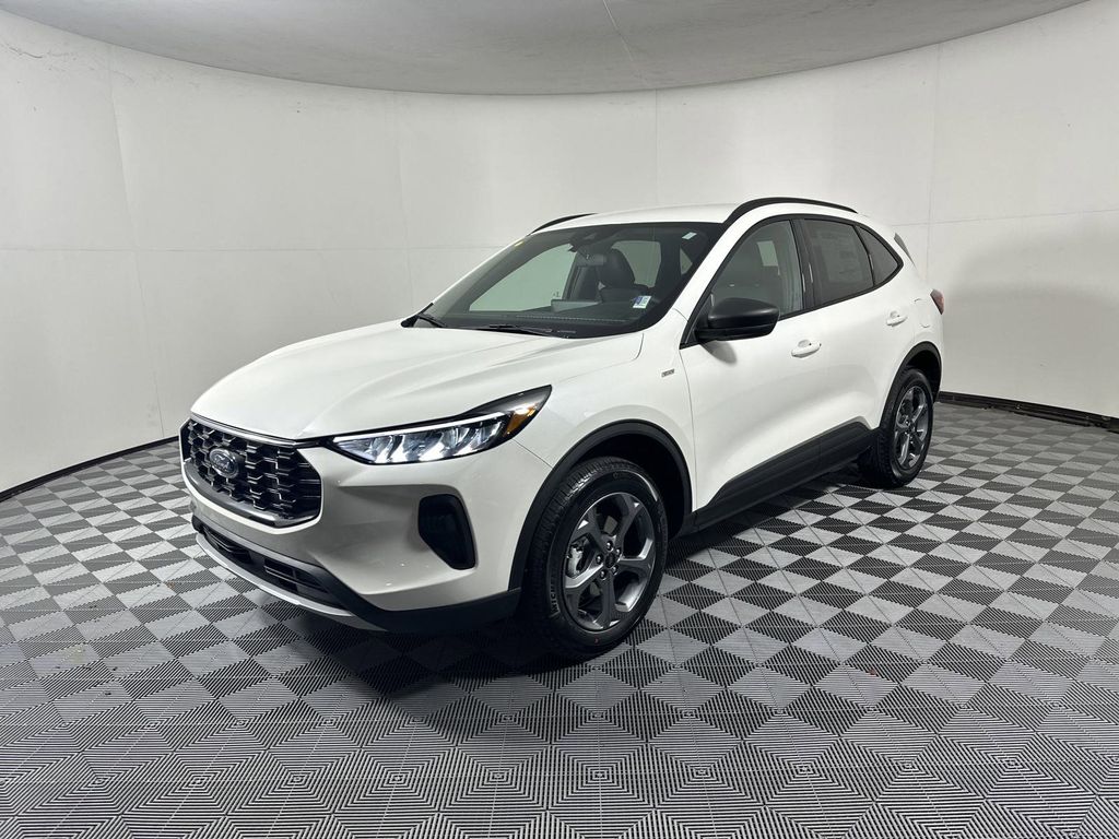 2025 Ford Escape ST-Line photo 3