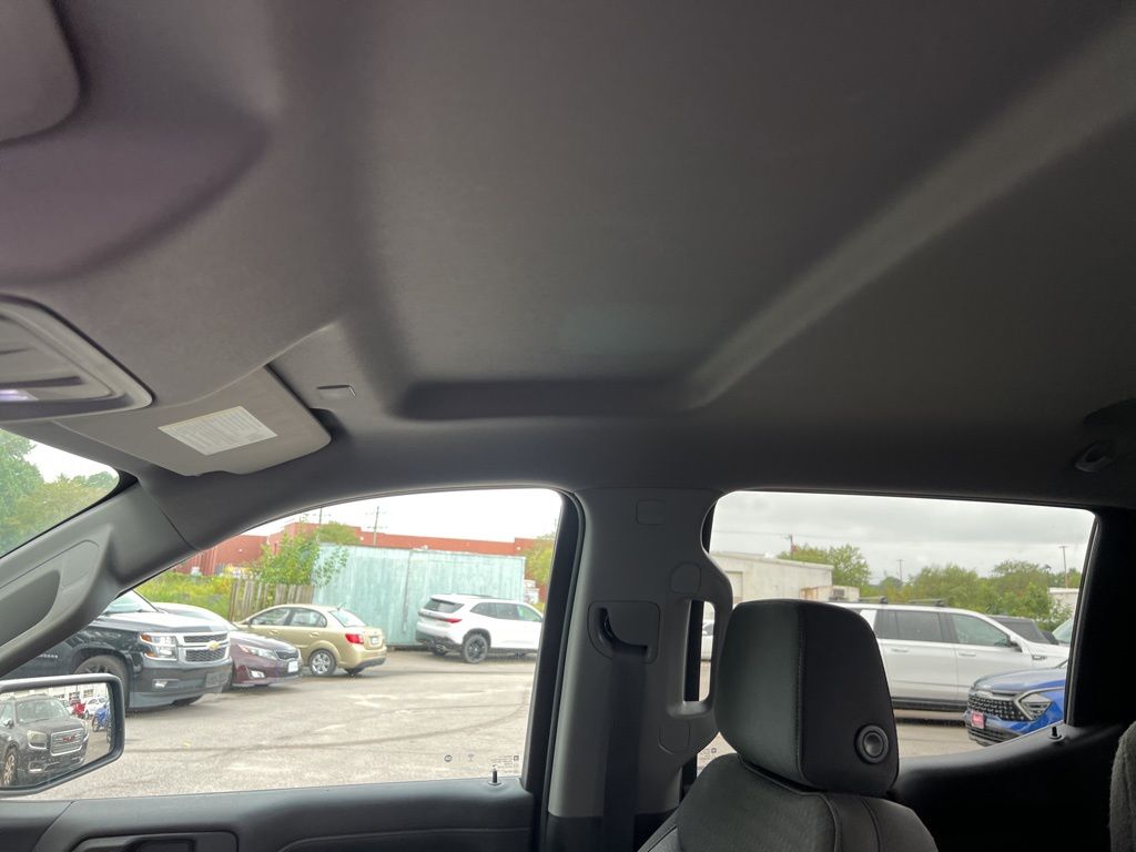2020 Chevrolet Silverado 1500 LT photo 12