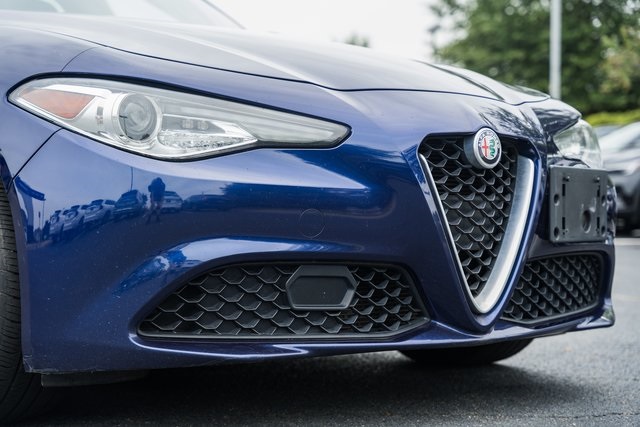 2019 Alfa Romeo Giulia Base photo 12