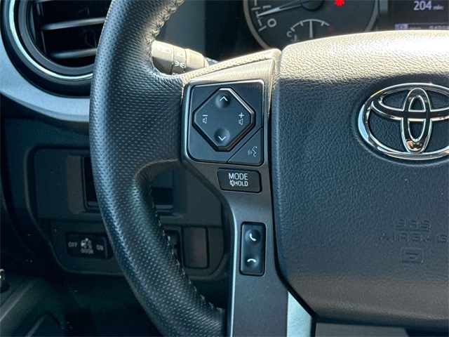 2017 Toyota Tacoma TRD Off-Road photo 24