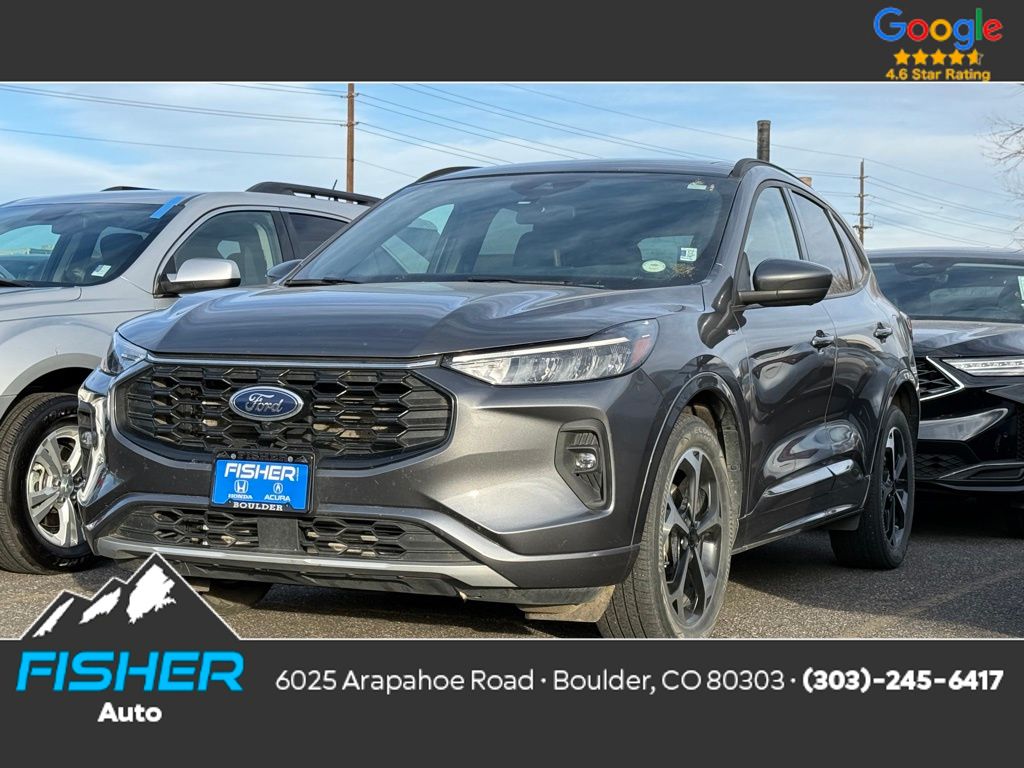 2023 Ford Escape ST-Line Select's photo
