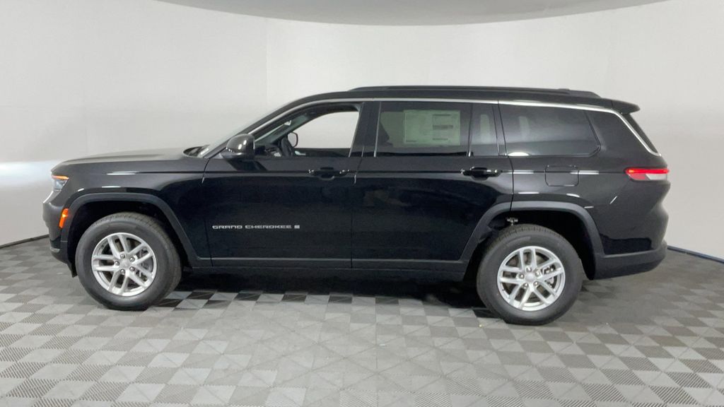 2025 Jeep Grand Cherokee Laredo X photo 7