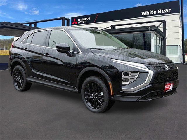 2026 Mitsubishi Eclipse Cross LE's photo