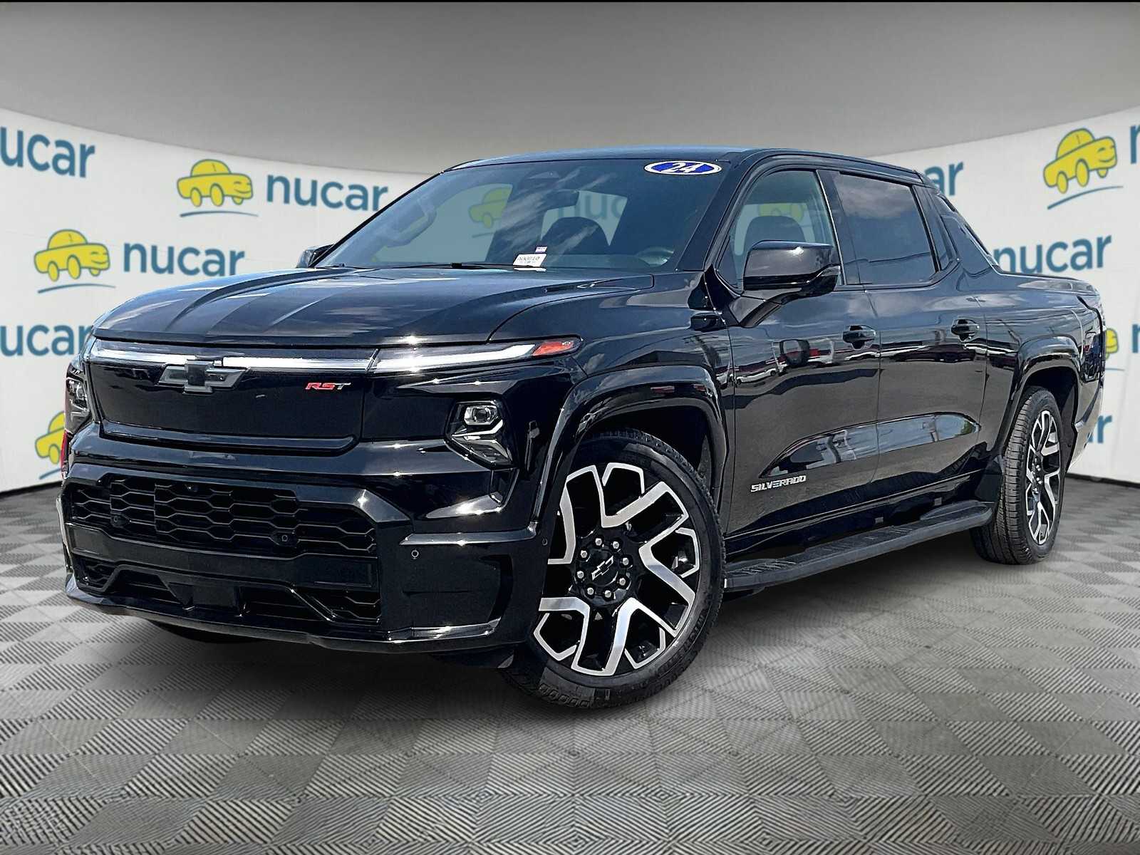 2024 Chevrolet Silverado EV RST photo 3